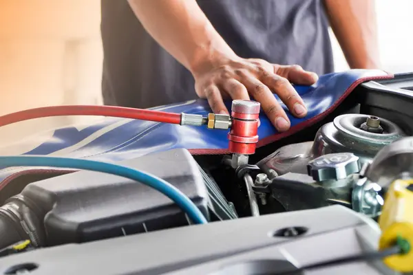 R134a Freon AC Repair Service Image
